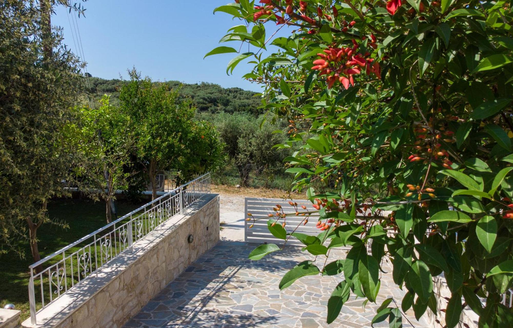 Villa Moma Palio Gerani Exteriör bild