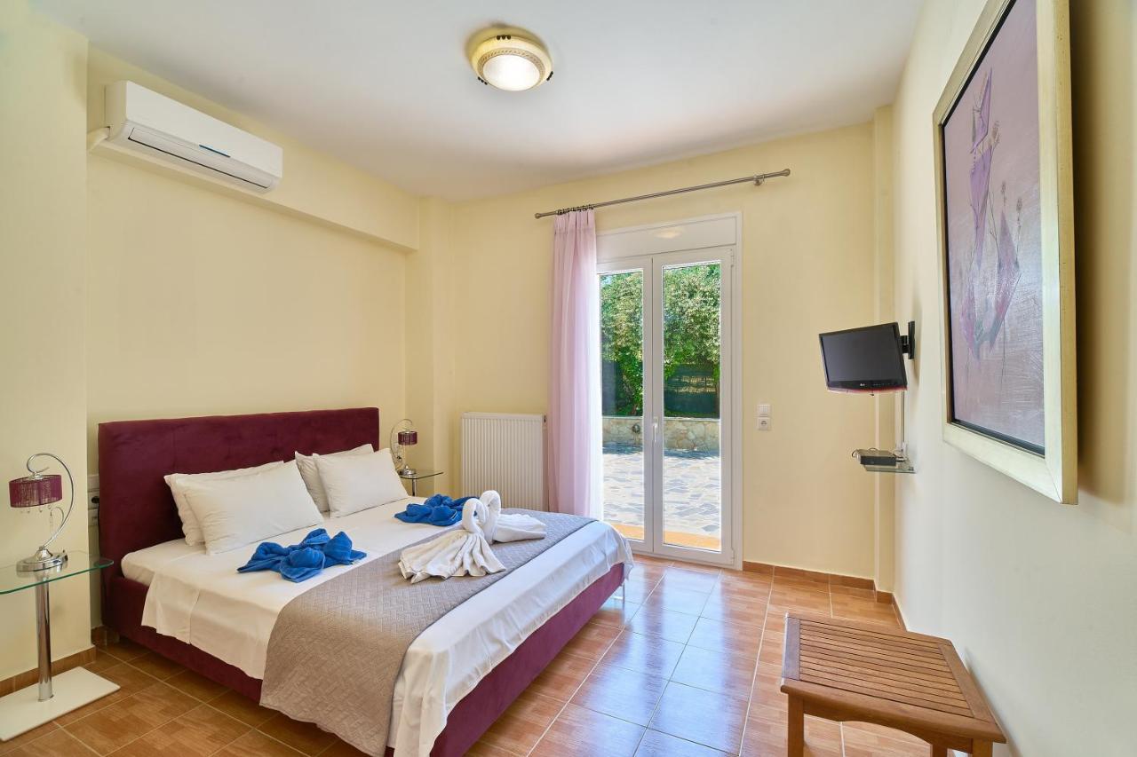 Villa Moma Palio Gerani Exteriör bild